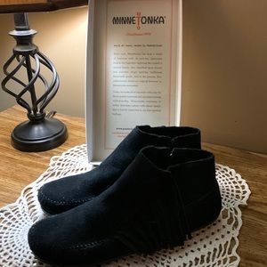 Minnetonka booties, size 7.5
